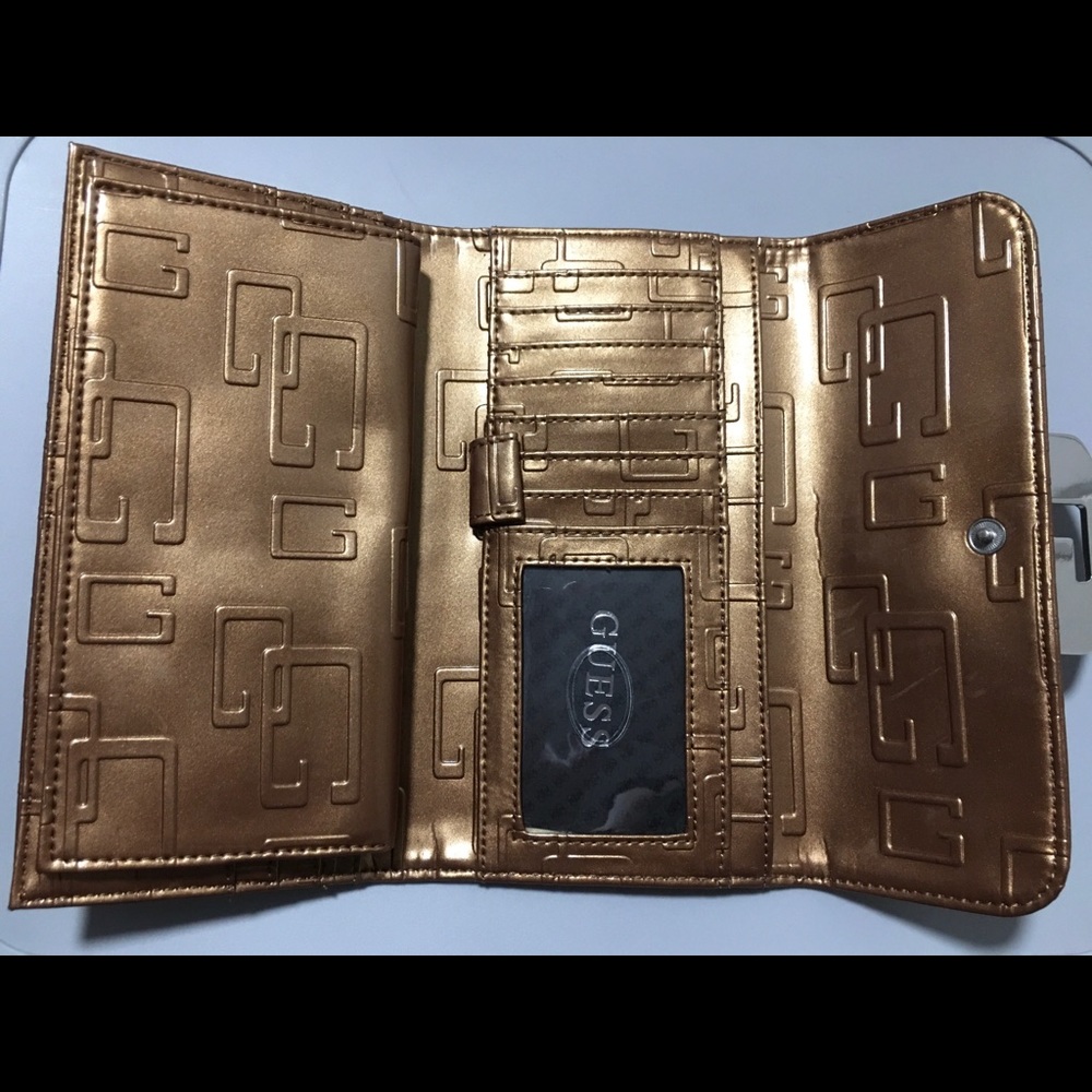 GUESS 🔹 Gold Wallet - Picture 4 of 6